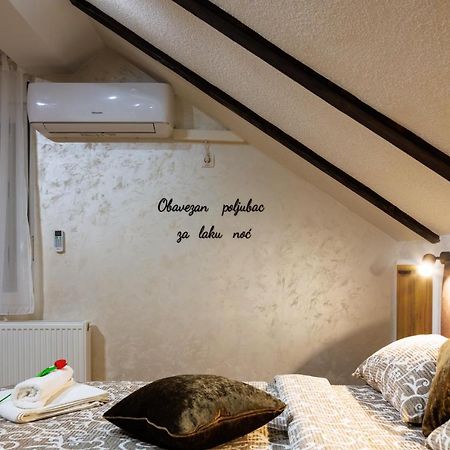 Apartmani Nina Golubac Buitenkant foto